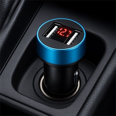 Chargeur allume cigare | UltraCharge - Interieur de notre auto