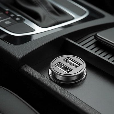 Chargeur allume cigare | UltraCharge - Interieur de notre auto