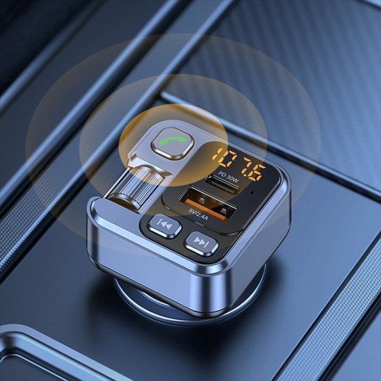 Transmetteur FM Bluetooth | SoundDrive - Interieur de notre auto