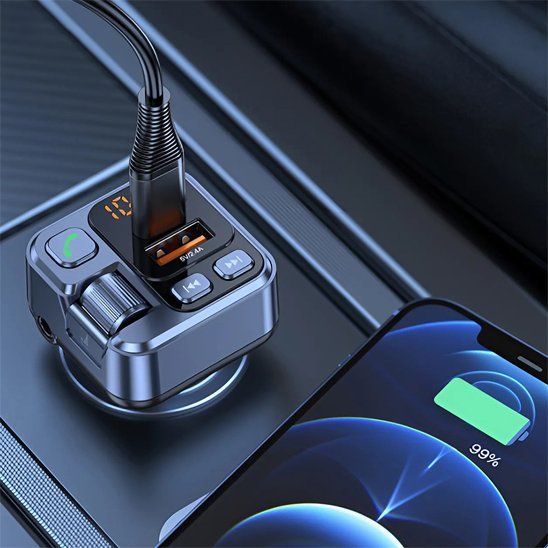 Transmetteur FM Bluetooth | SoundDrive - Interieur de notre auto